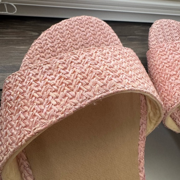 NWT SODA PINK RAFIA SLIDES SIZE 7 - Picture 10 of 17